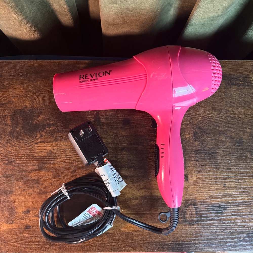 USED Hairdryer Revlon Ionic RV474 1875W Light Pink